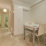 Paris Gasthof Çeşme