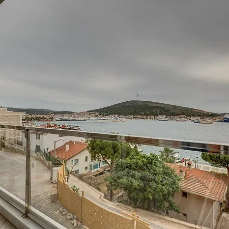 בית הארחה Paris 4*